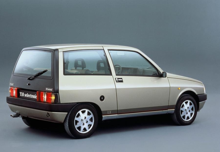  Lancia Y10 1985 года  (фото 2 из 9)